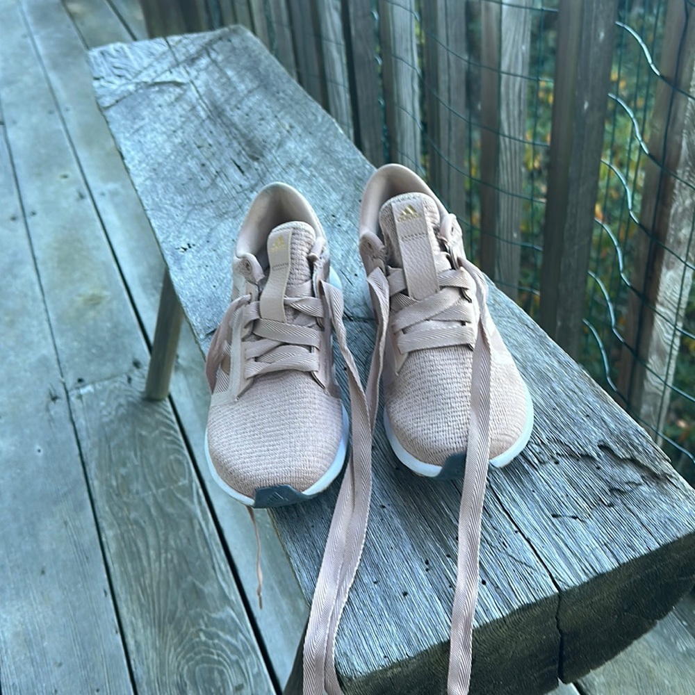 Adidas Edge Lux Blush Size 7